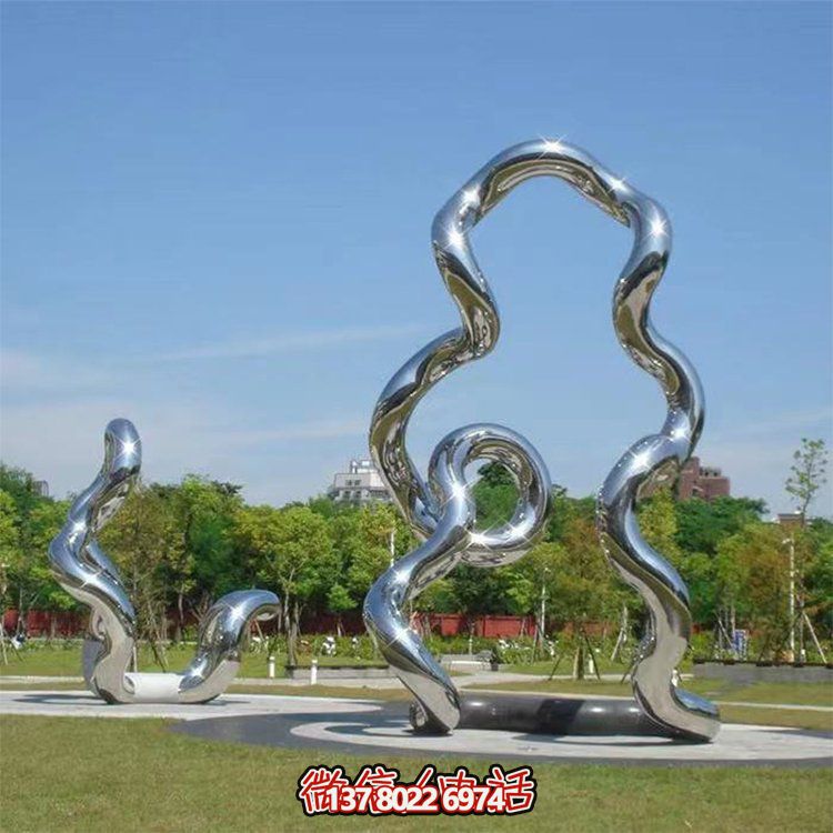 大型不銹鋼異形擺件，為公園綠地增色