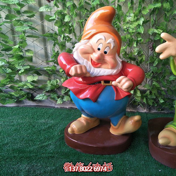 卡通小矮人雕塑，提升商場、戶外、園林景觀的玻璃鋼精美裝飾