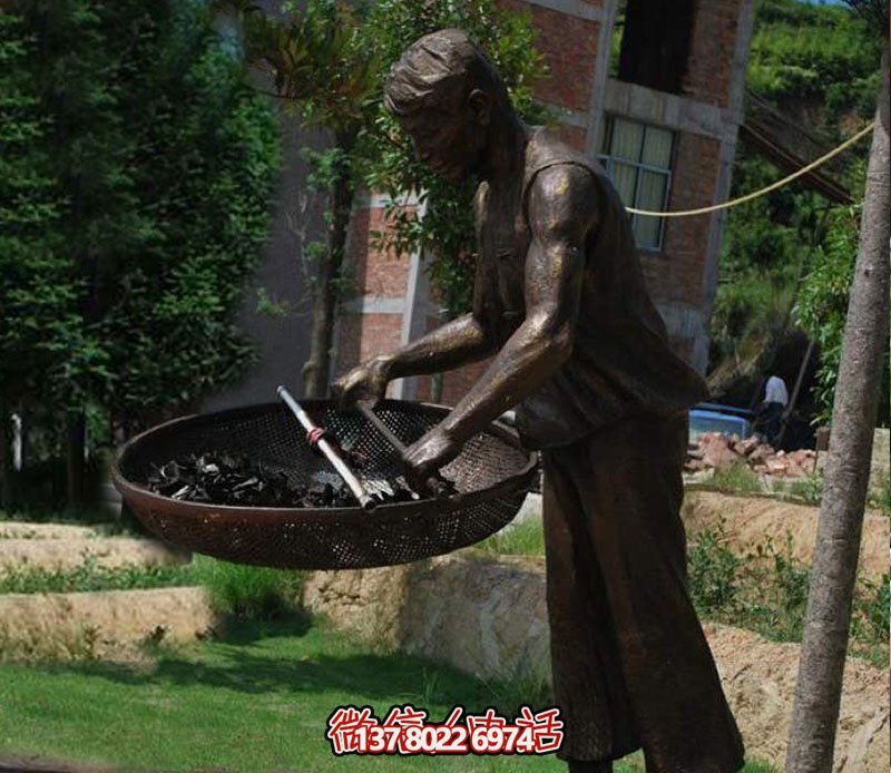 傳承古典，曬出最精美的茶葉人物銅雕