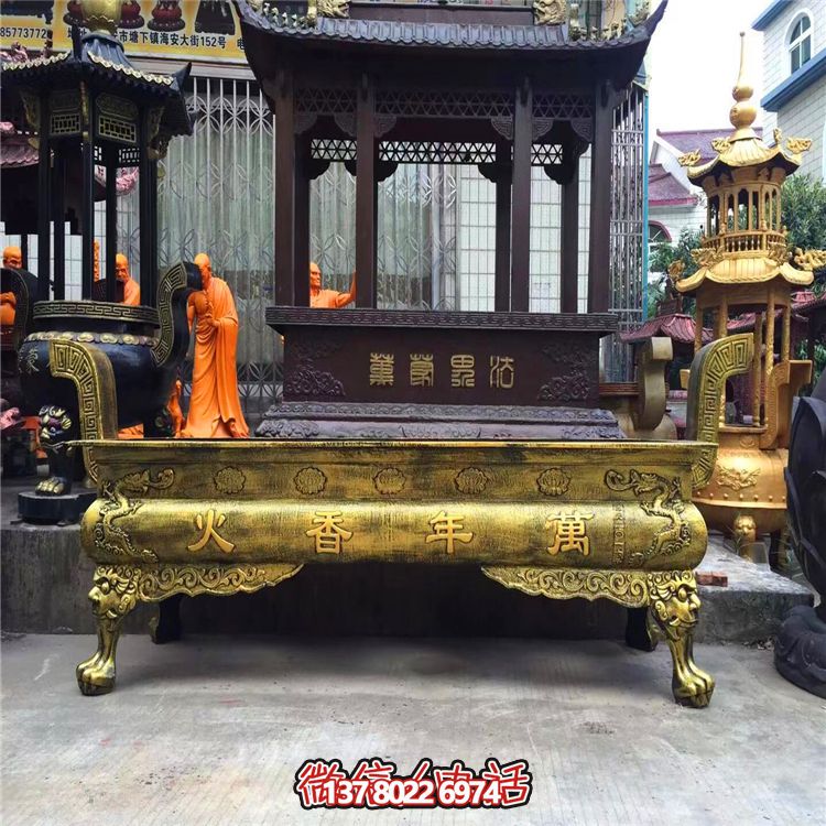 大型純銅鎏金香爐雕塑，為景觀寺廟增添靈性美感