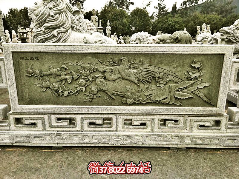 大理石綠浮雕欄桿，為景區(qū)裝飾錦上添花