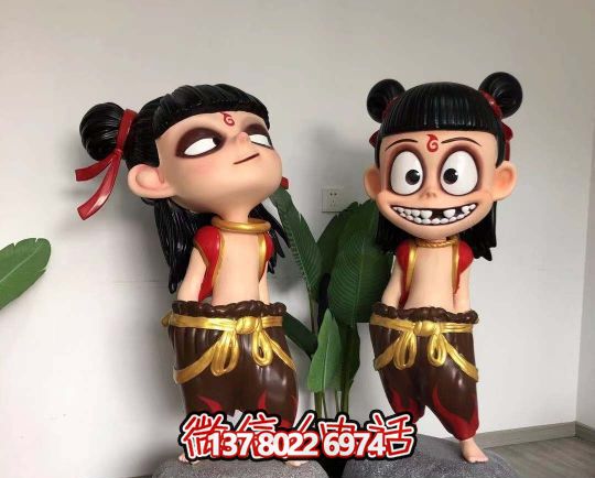 玻璃鋼哪吒雕塑精美彩繪，給景區(qū)園林增色不少