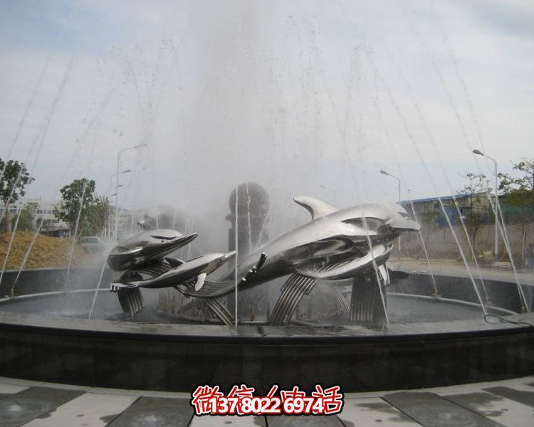 不銹鋼海豚雕塑，裝飾現(xiàn)代廣場(chǎng)的水景