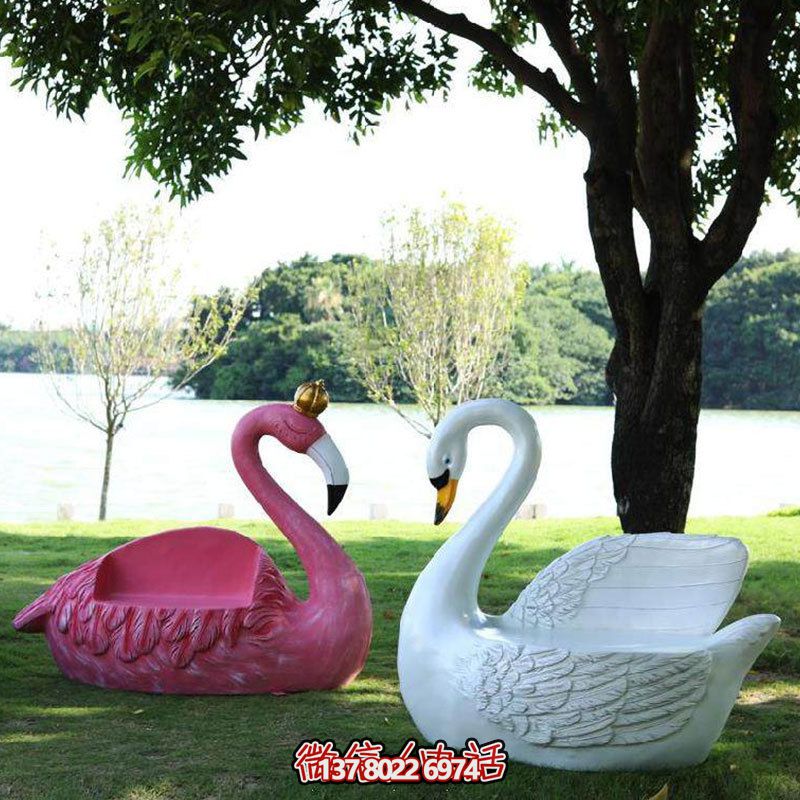 玻璃鋼天鵝雕塑——童趣創(chuàng)意裝點(diǎn)公園