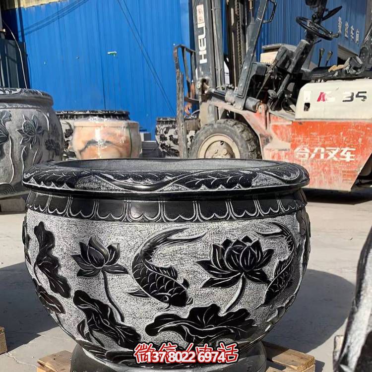 精美荷花浮雕缸，融合經(jīng)典元素，打造清新安靜空間