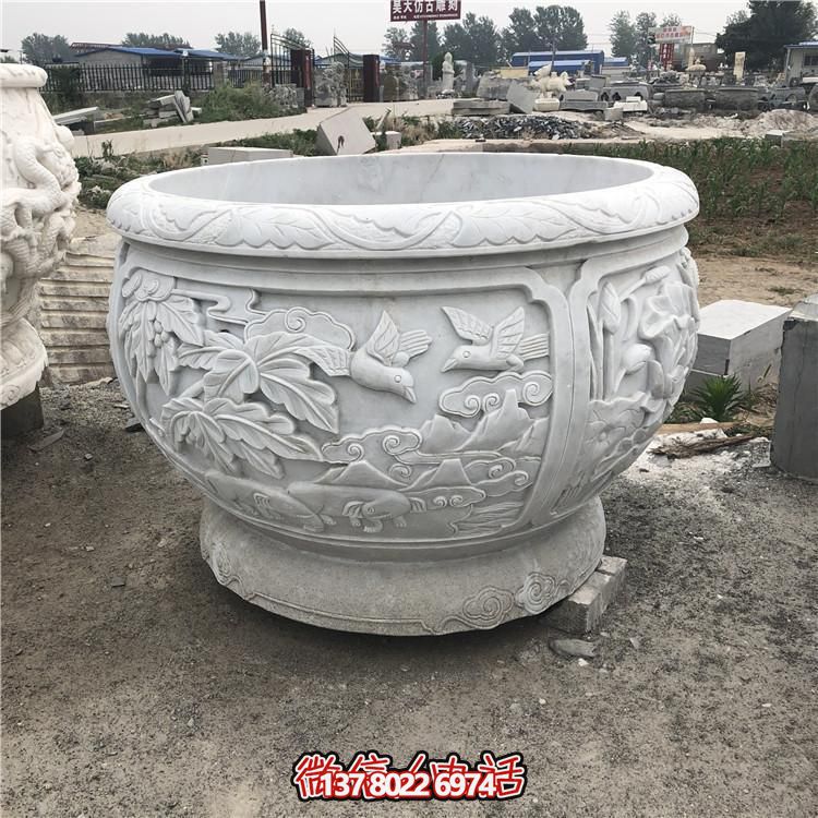 精美大型浮雕蓮花養(yǎng)魚石缸，讓你的庭院更加美麗