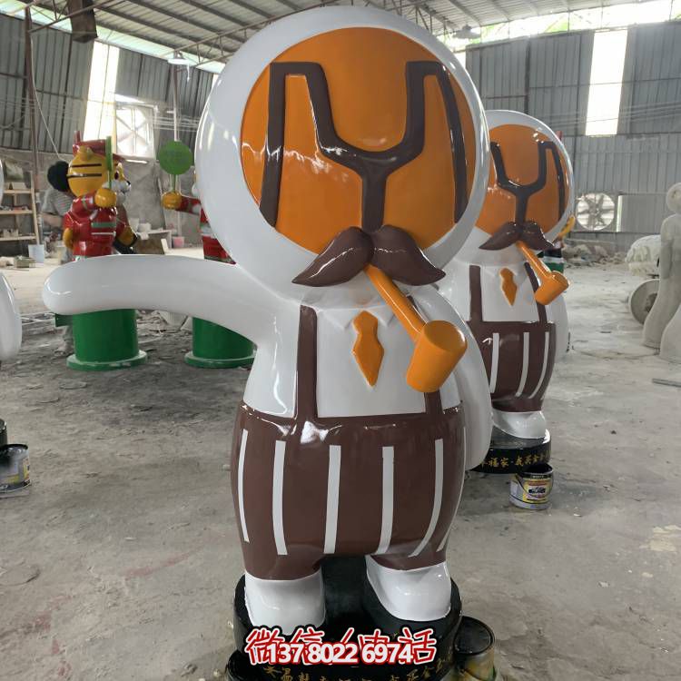 玻璃鋼卡通人物雕塑，裝點商場室內(nèi)