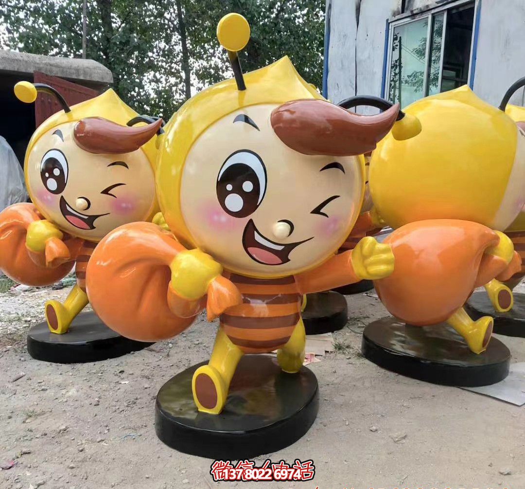 仿真蜜蜂雕塑背包，輕便玻璃鋼裝飾小區(qū)、景區(qū)和草坪