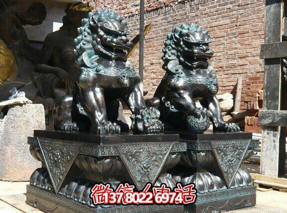 廣場(chǎng)景區(qū)創(chuàng)意不銹鋼仿銅創(chuàng)意一對(duì)獅子雕塑 廣場(chǎng)景區(qū)創(chuàng)意不銹鋼仿銅創(chuàng)意一對(duì)獅子雕塑