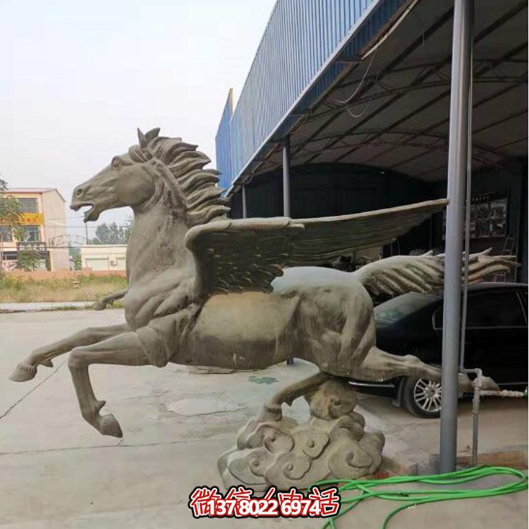 不銹鋼噴金烤漆創(chuàng)意園林動(dòng)物景飛馬