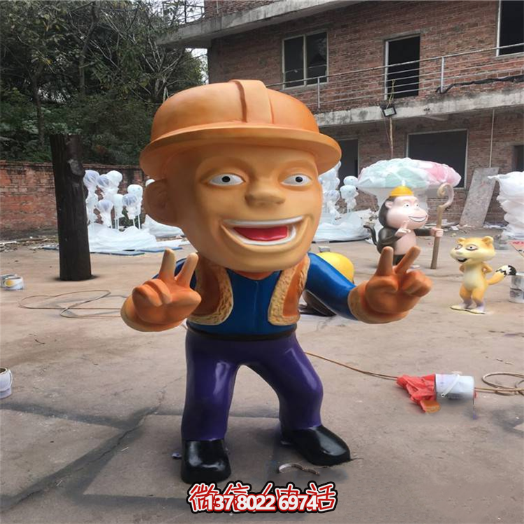 光頭強玻璃鋼雕塑，比v的光頭強