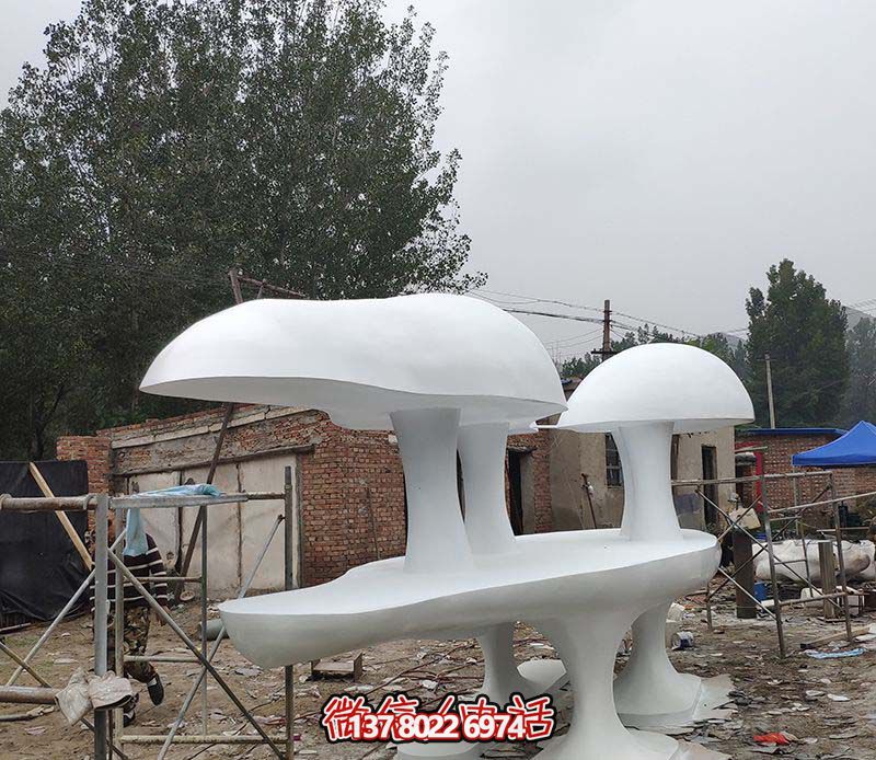 大理石公園蘑菇云朵雕塑 大理石公園蘑菇云朵雕塑