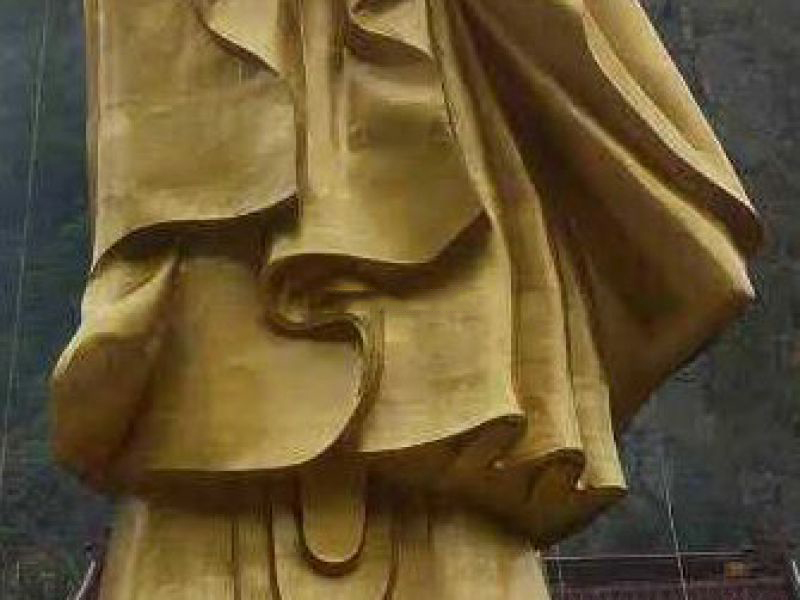 景區(qū)鍛銅觀音雕像